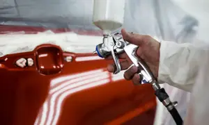 Ile schnie lakier samochodowy? Czas schnięcia w zależności od rodzaju i warunków