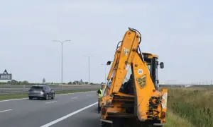 Jaki pojazd nie może wjechać na autostradę? Poznaj zasady i przepisy!