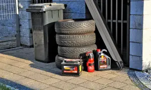Gdzie wywieźć plastiki samochodowe? Kluczowe miejsca i przepisy utylizacji