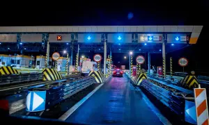 Jak płacić telefonem za autostradę i uniknąć nieprzyjemności?