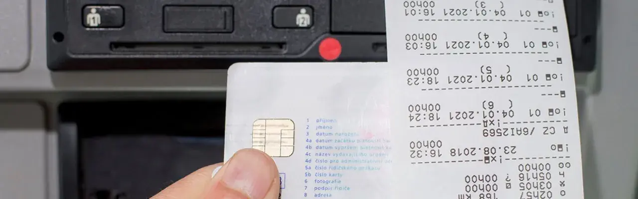 Jak wyrobić kartę kierowcy w Polsce – krok po kroku i ważne dokumenty