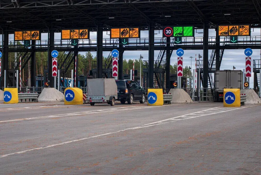 Czy można płacić kartą na autostradzie? Sprawdź, co warto wiedzieć!