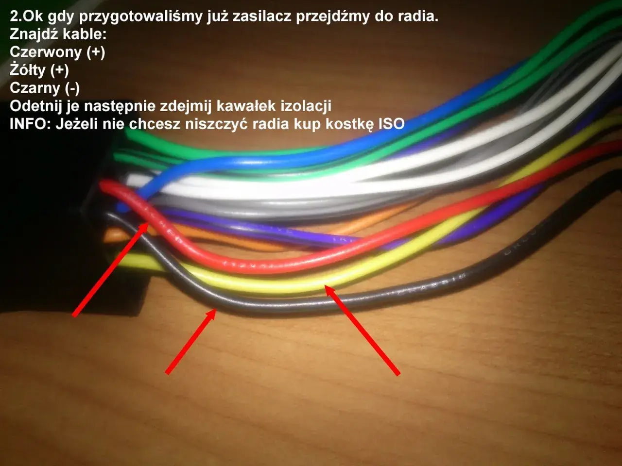 Jak podłączyć radio samochodowe w domu? Proste kroki, które zaskoczą!