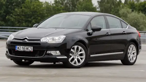 Citroen C5 jaki silnik wybrać, aby uniknąć problemów i kosztów?